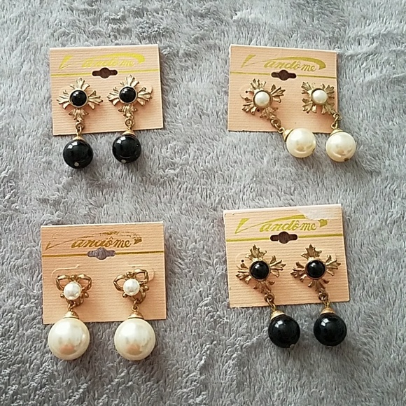 Vandome Jewelry - 4 pairs costume earrings